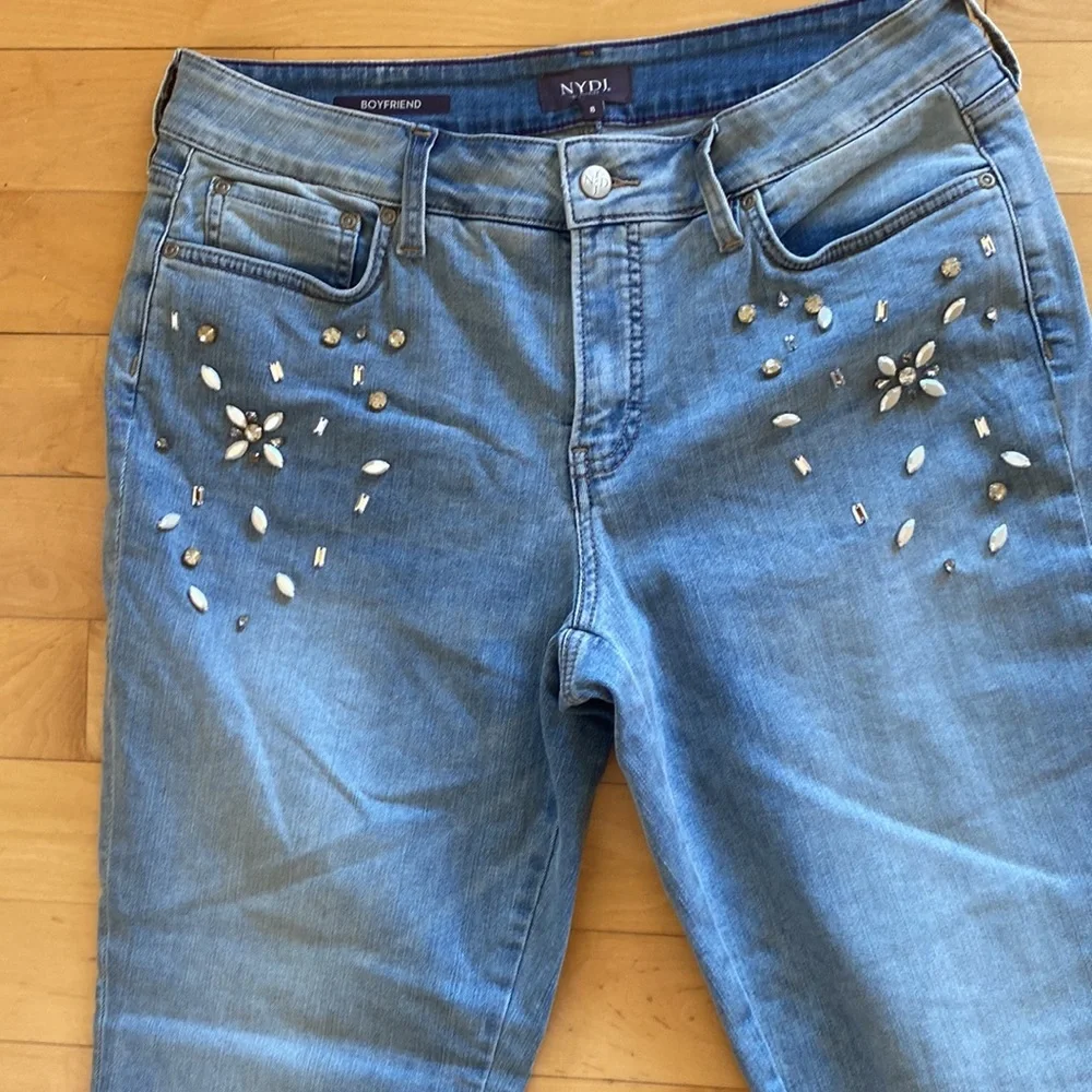 NYDJ Jewell Embellished Boyfriend Cropped Jeans, Size‎ 8 - EUC